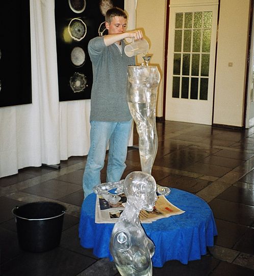 24.11.2003